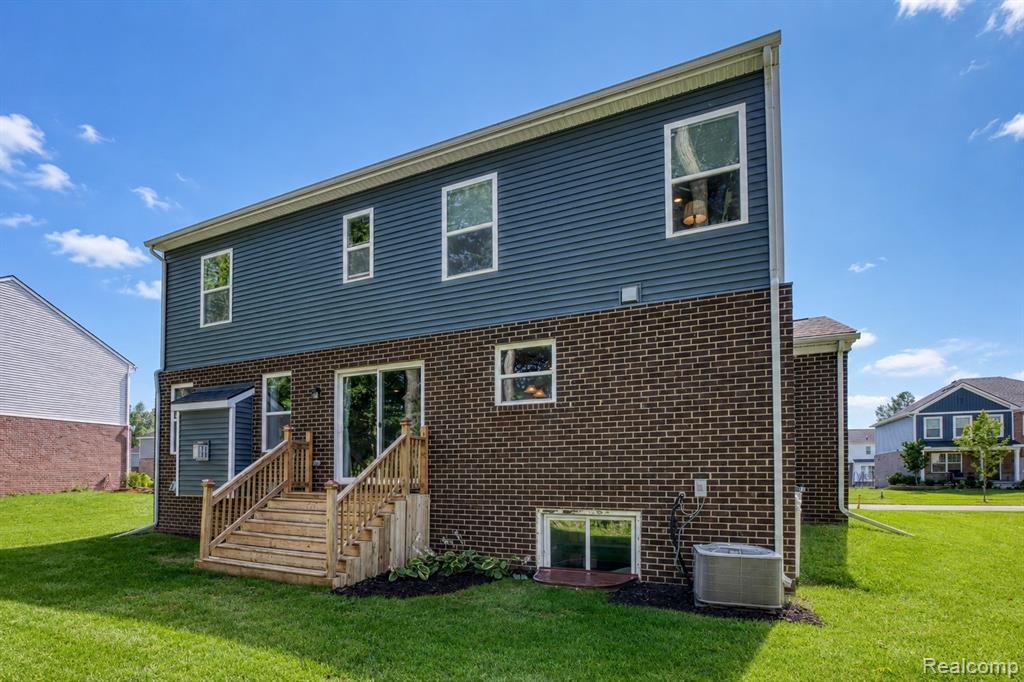 14212 Laurelwood Drive, Van Buren, MI 48111 — Photo 39