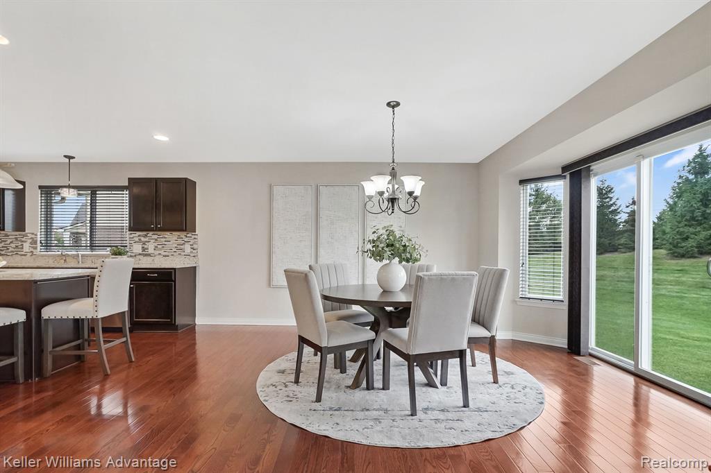 54933 BRENTWOOD Drive, South Lyon, MI 48178 — Photo 9
