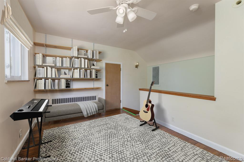 1416 N Renaud Road, Grosse Pointe Woods, MI 48236 — Photo 40