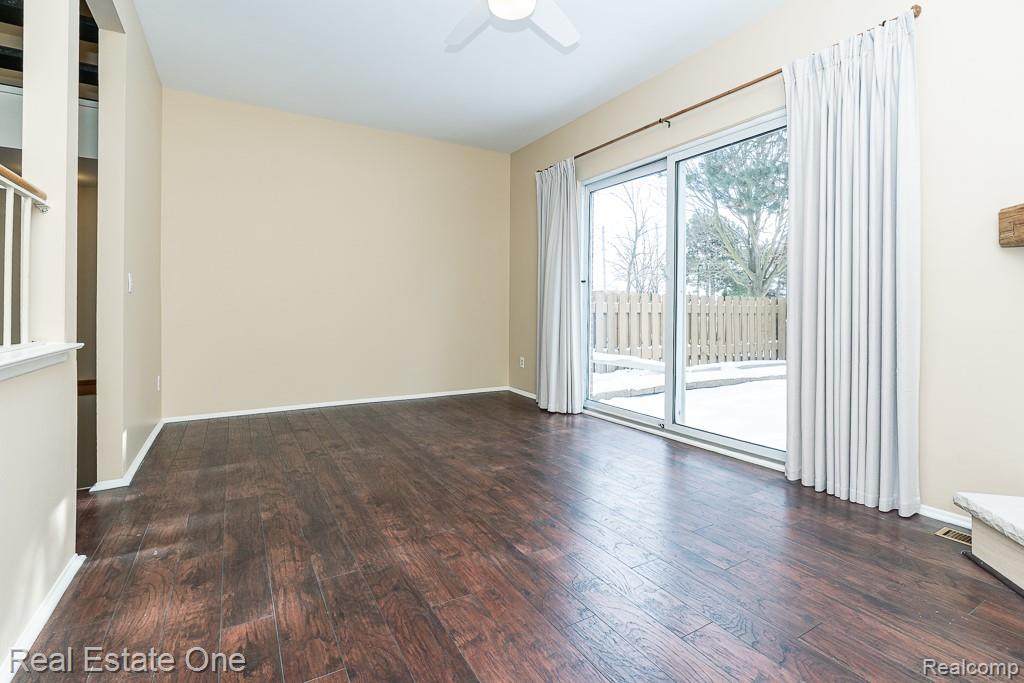5075 Buckingham Drive, Troy, MI 48098 — Photo 18