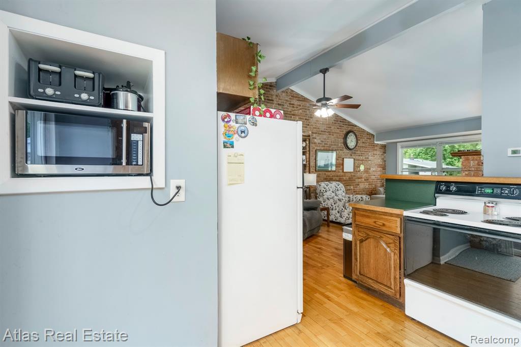 408 Balsam Drive, Davison, MI 48423 — Photo 18