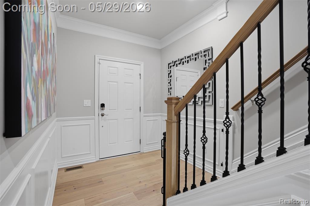 6111 Kingsley Court, Clarkston, MI — Photo 4