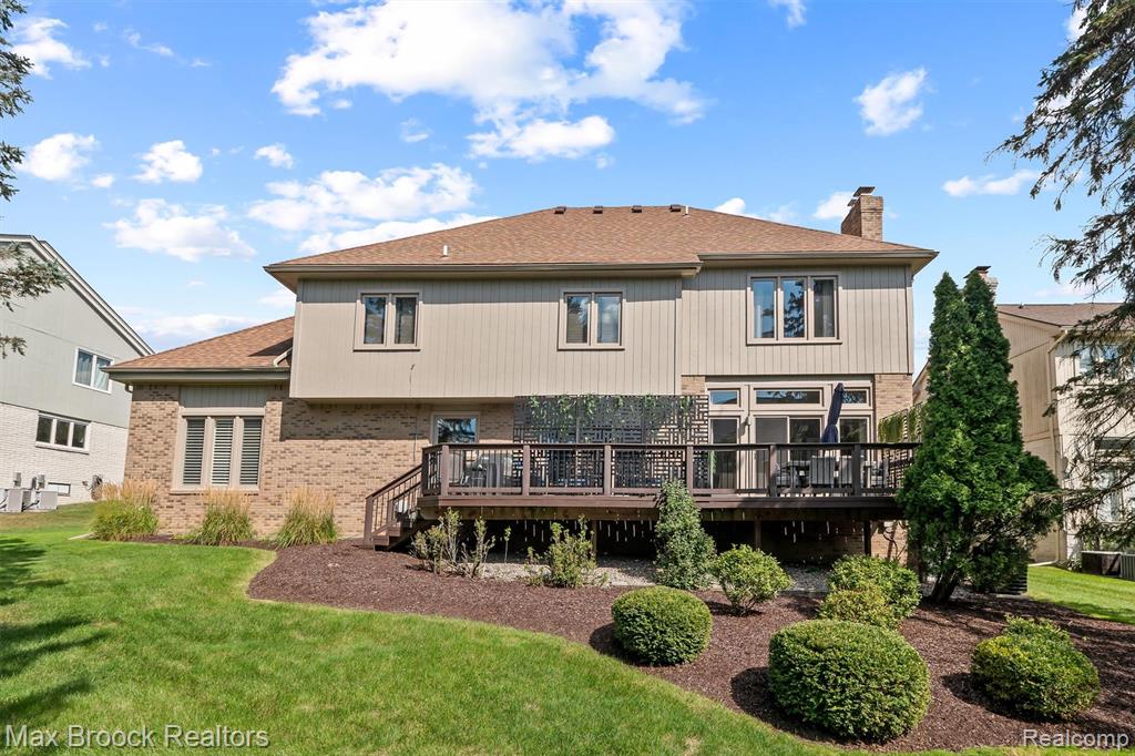 6612 Stonebridge E, West Bloomfield, MI — Photo 45