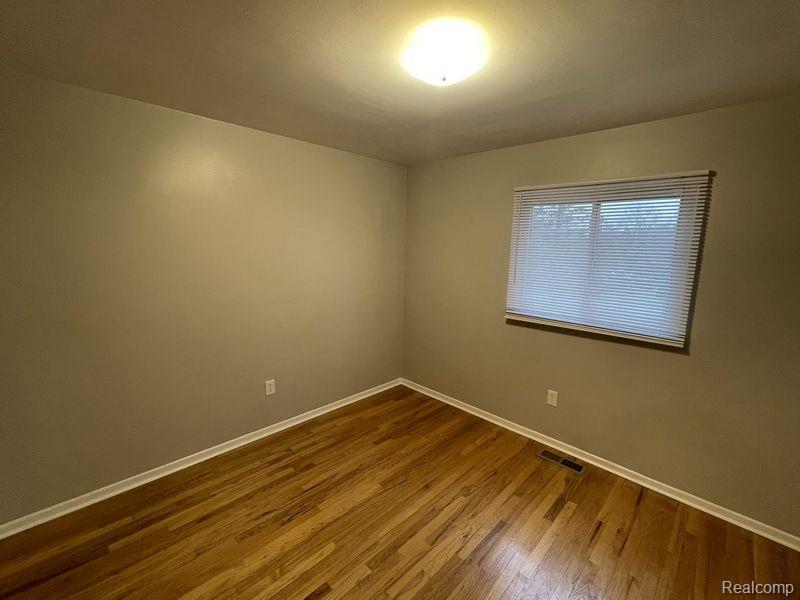 4924 BROOMFIELD, West Bloomfield, MI — Photo 19