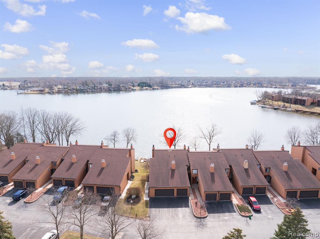 48041 BAYSHORE Drive, Belleville, MI 48111 — Photo 31