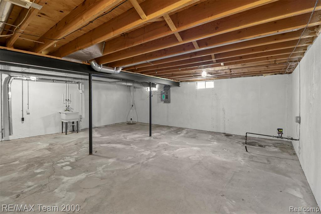 45225 Yorkshire Drive, Novi, MI — Photo 45