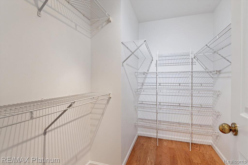 4823 FAIRWAYS Drive, Brighton, MI 48116 — Photo 25