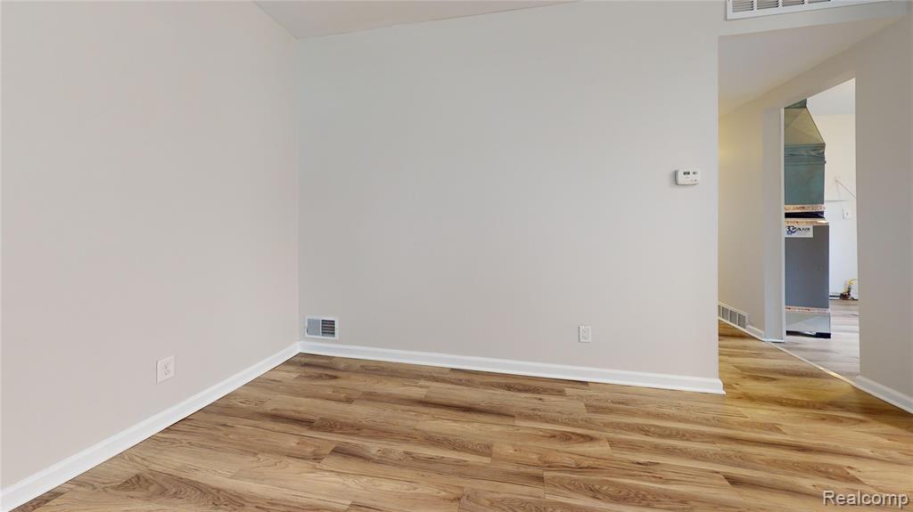 87 W Barrett Avenue, Madison Heights, MI 48071 — Photo 6