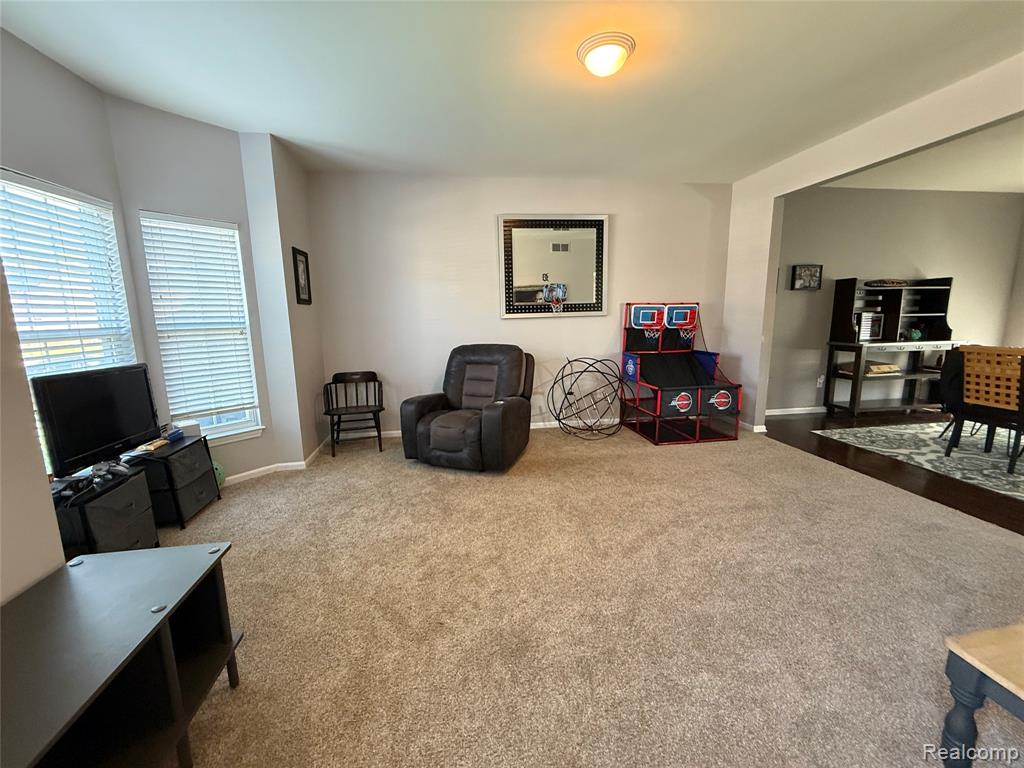 5102 Ridge Lane, Warren, MI 48092 — Photo 16