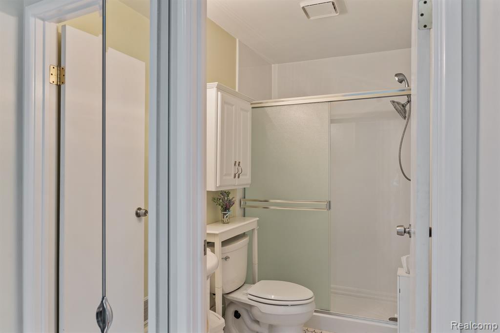 39727 VILLAGE WOOD Lane, Novi, MI — Photo 20