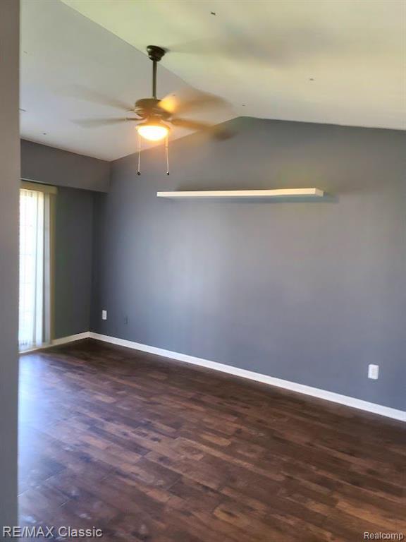30018 HERITAGE Parkway, Warren, MI 48092 — Photo 14