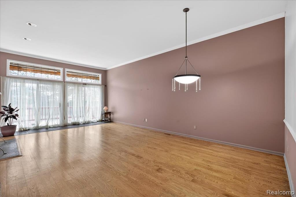42689 Jason Court, 107, Sterling Heights, MI 48313 — Photo 11