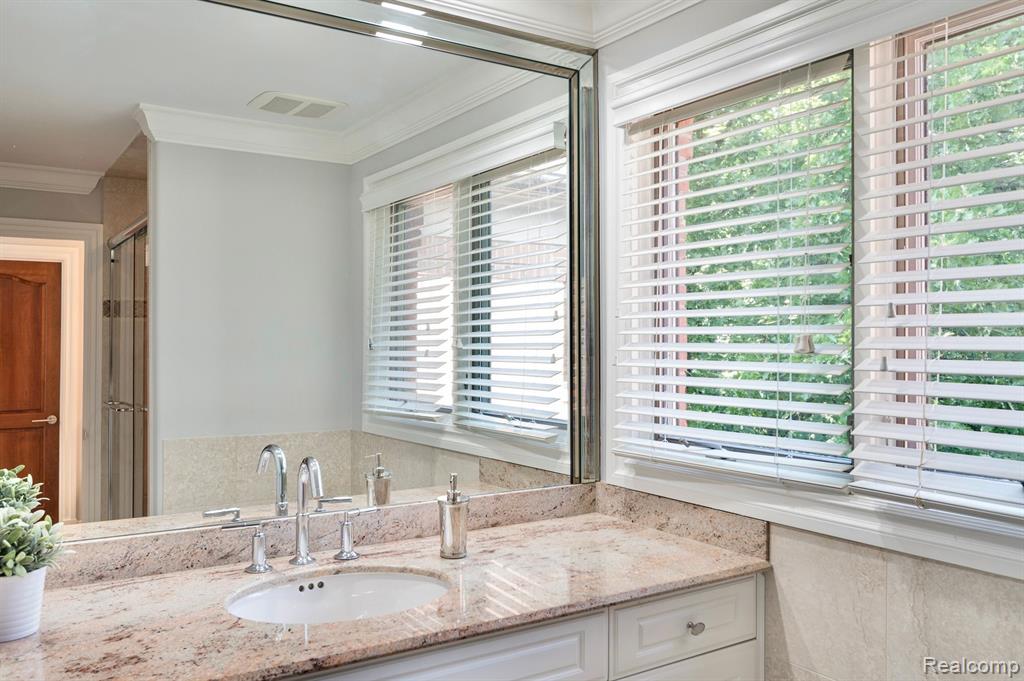 4524 STONELEIGH Road, Bloomfield Hills, MI 48302 — Photo 28