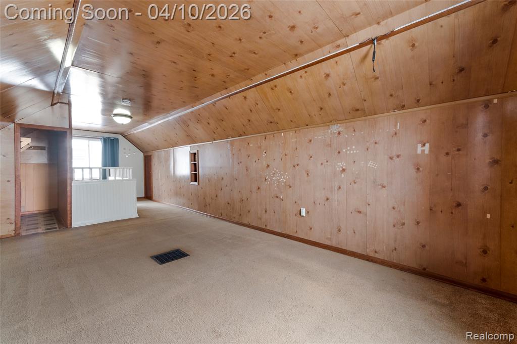 720 E Robert Avenue, Hazel Park, MI 48030 — Photo 24