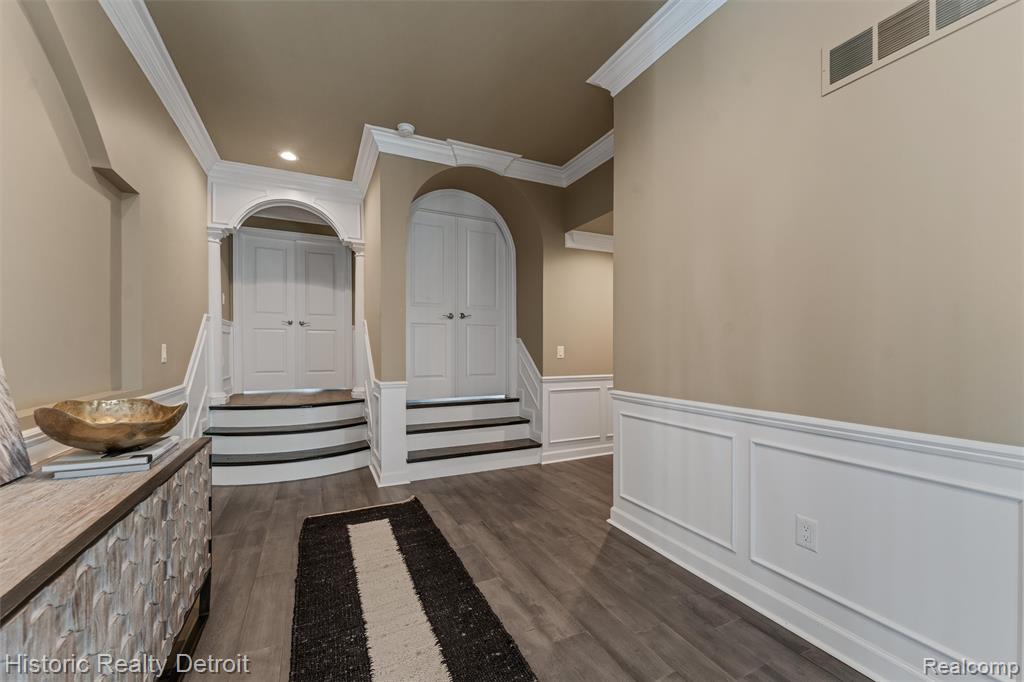 5695 N Branford Drive N, West Bloomfield, MI — Photo 37