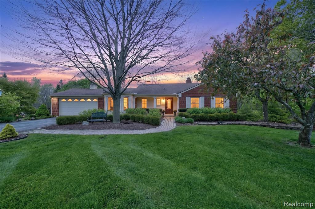 13960 Ridgewood Drive, Plymouth, MI 48170 — Photo 2