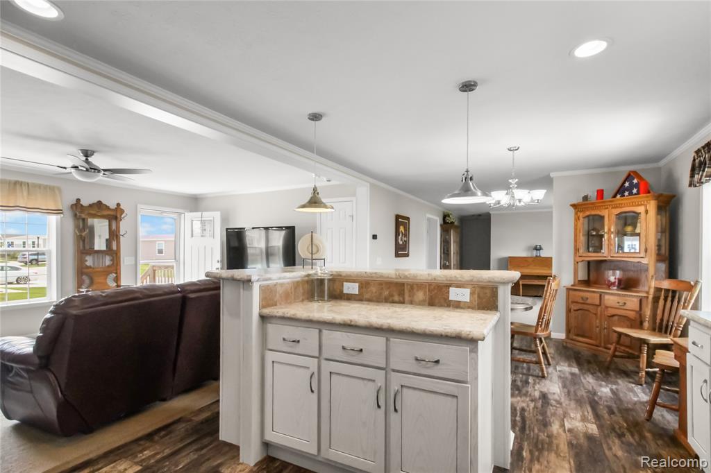11166 Walden Court, South Lyon, MI 48178 — Photo 6