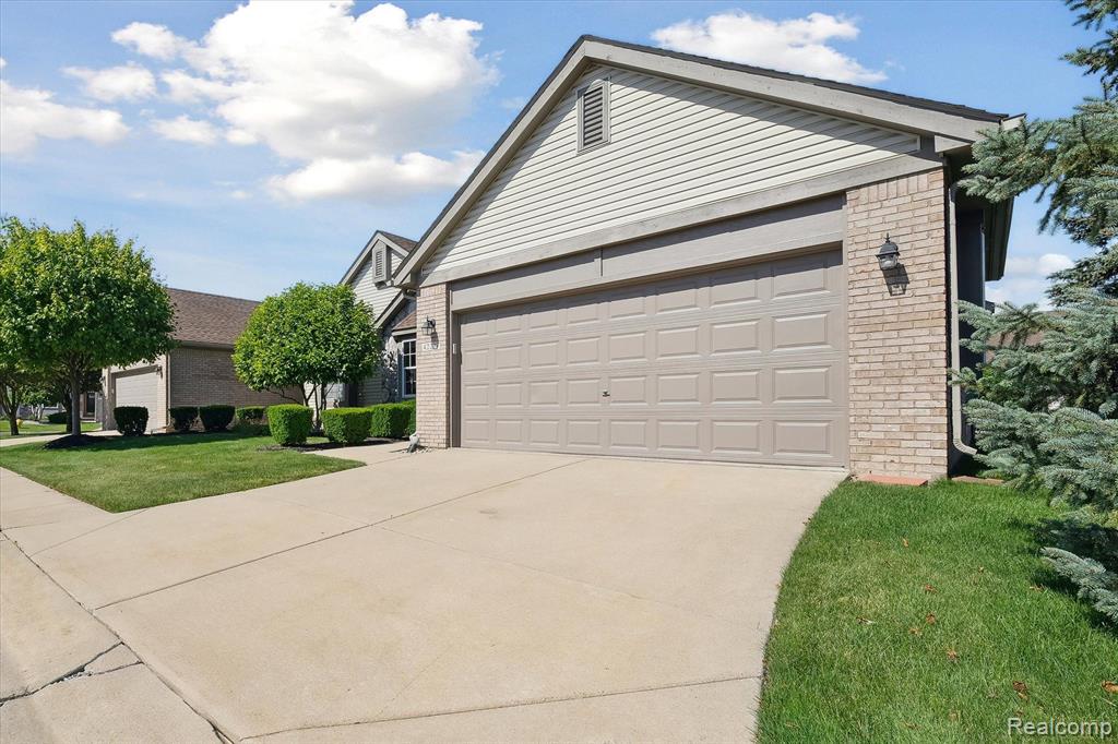 42279 BAYBERRY, Clinton Twp, MI 48038 — Photo 3