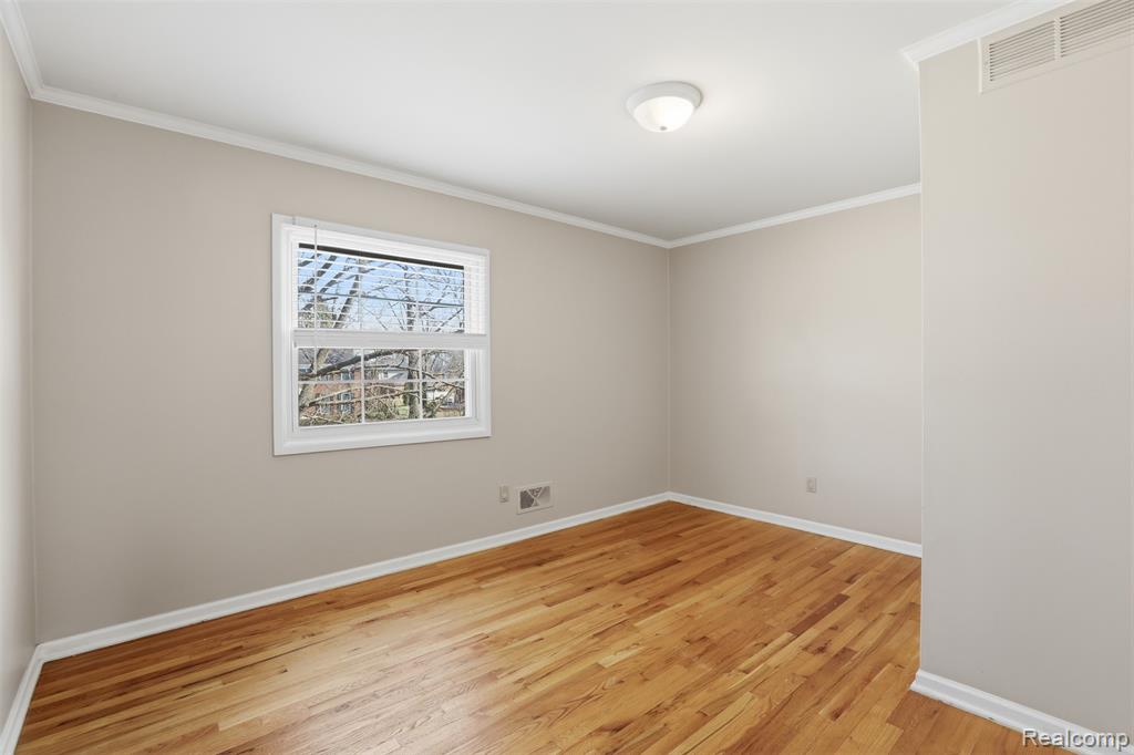 5972 Barnstable Court, West Bloomfield, MI — Photo 29