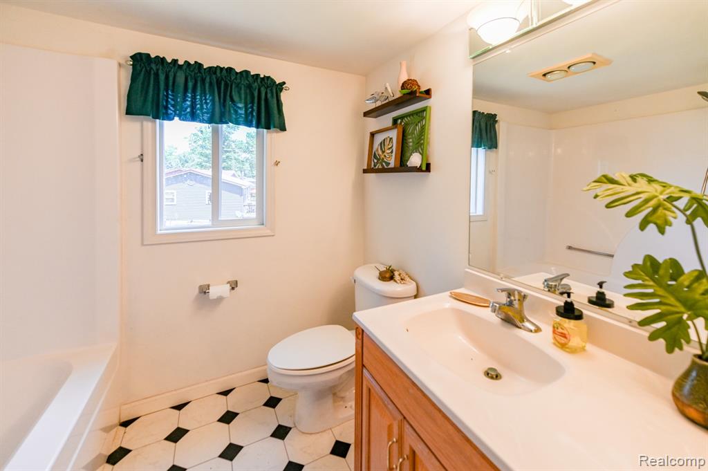 6575 Circle Drive, Harrison, MI 48625 — Photo 31