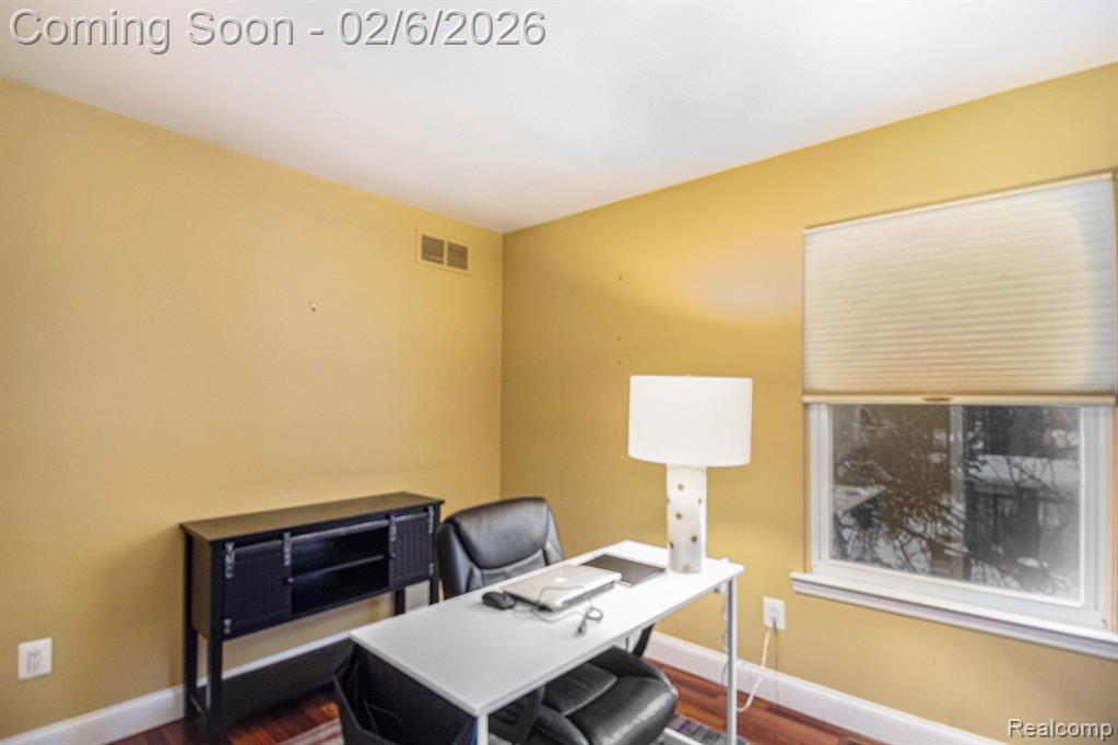 24516 Simmons Drive, Novi, MI — Photo 11