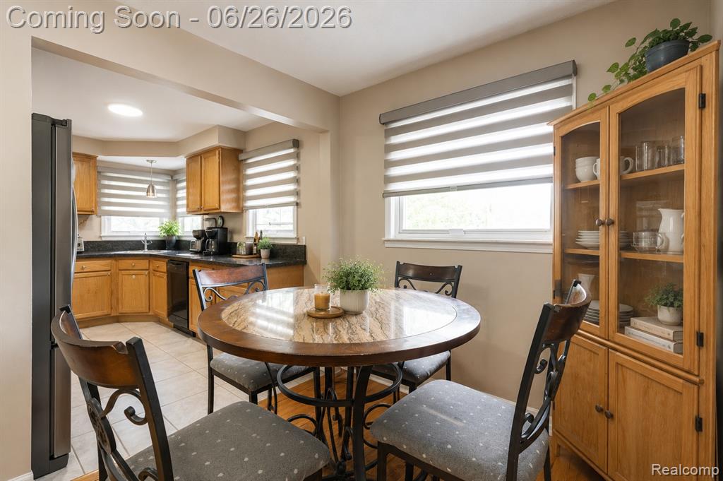 28546 Marquette Street, Garden City, MI — Photo 9