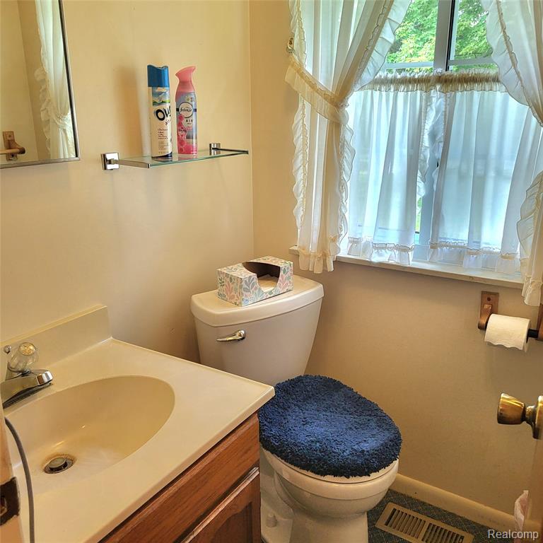 5060 Pinecone Drive, Lapeer, MI 48446 — Photo 18