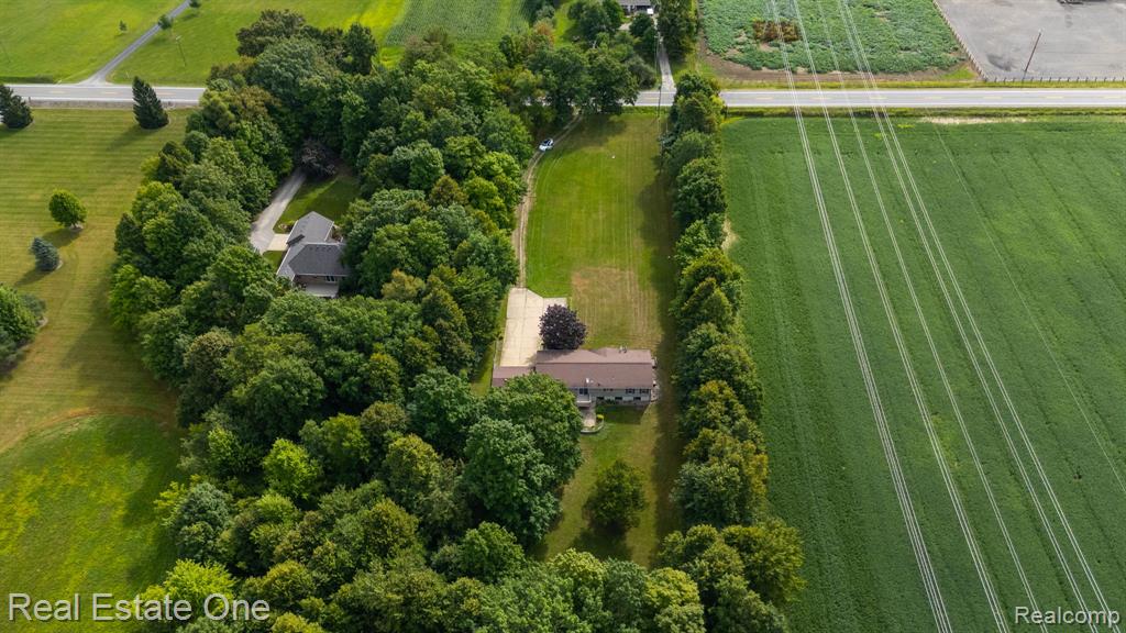 72021 Romeo Plank Road, Armada, MI — Photo 6