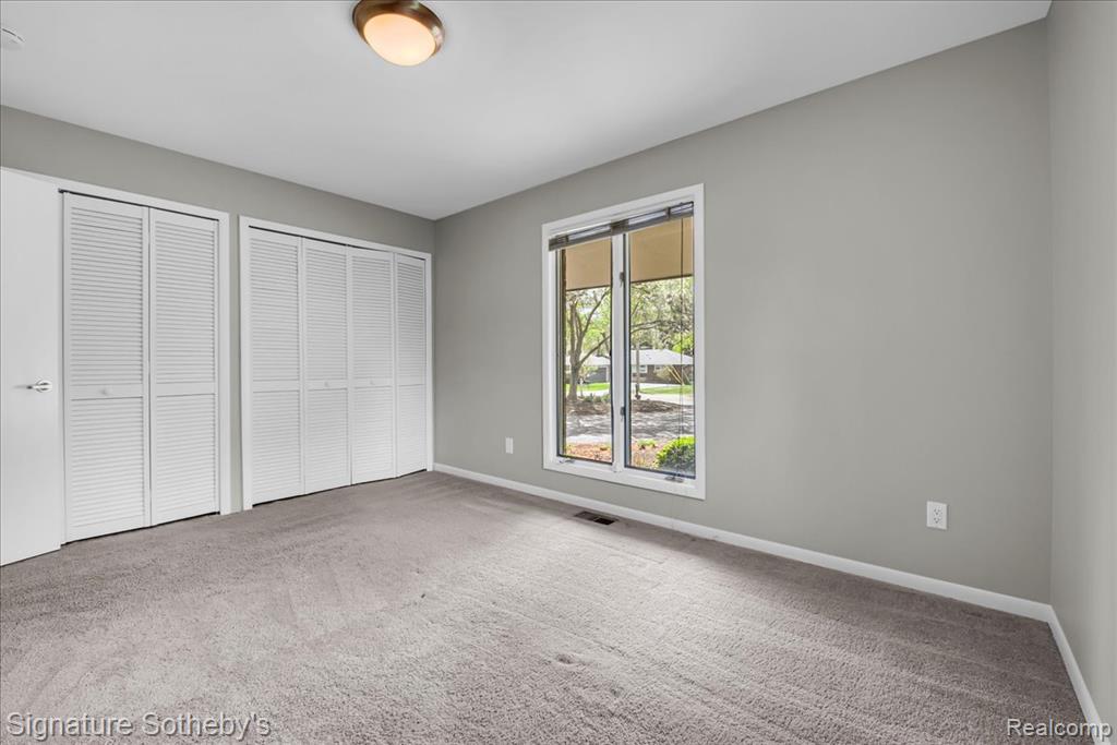 45 Maywood Avenue, Bloomfield Hills, MI 48304 — Photo 14