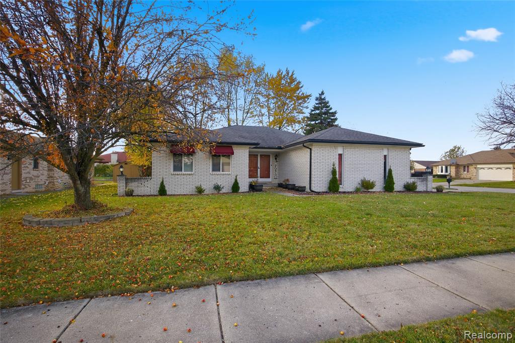 40645 Heatherlea Court, Clinton Twp, MI 48038 — Photo 3