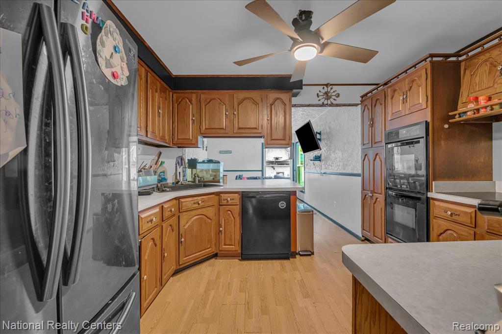 4428 Bedford Street, Dearborn Heights, MI 48125 — Photo 15