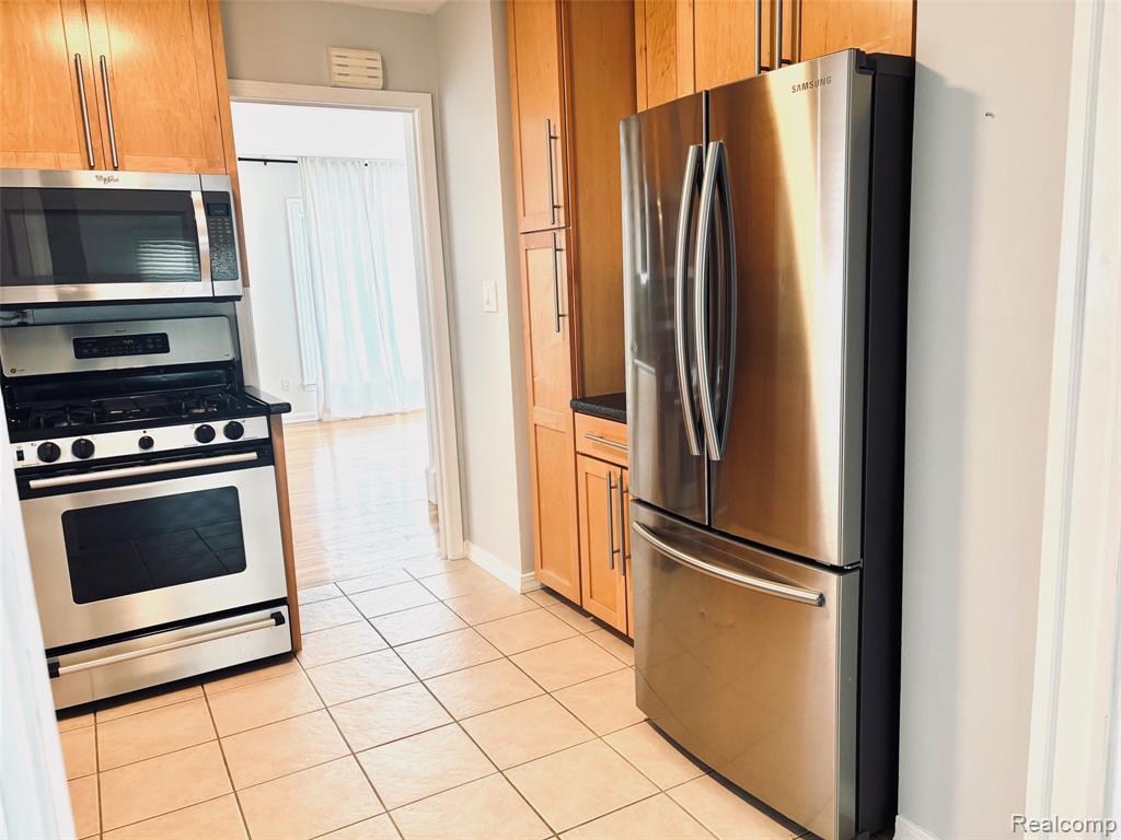 505 S Chocolay Avenue, Clawson, MI — Photo 17