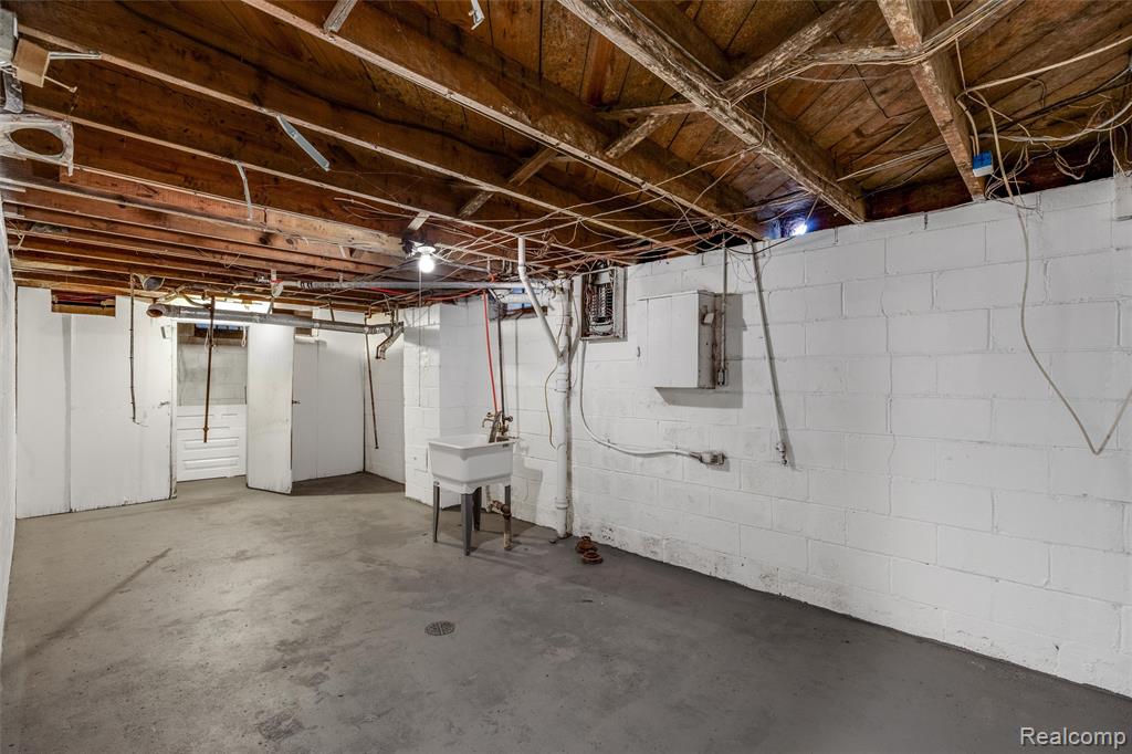 16446 E State Fair Street, Detroit, MI 48205 — Photo 23