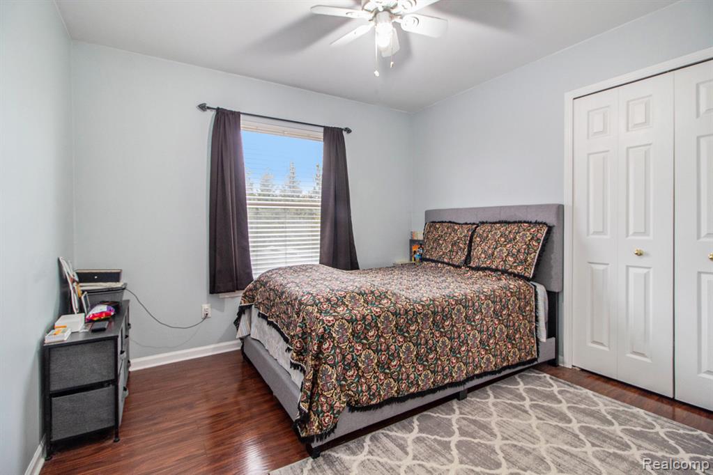 23840 Brentwood Drive, Trenton, MI 48183 — Photo 16