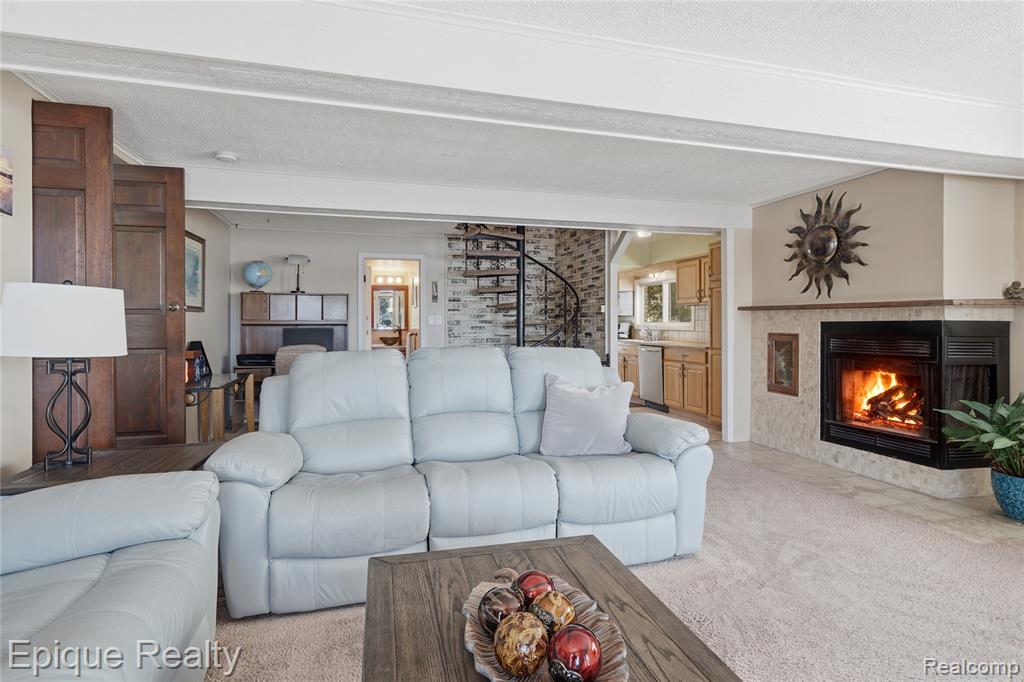 423 Shady Oaks Street, Lake Orion, MI 48362 — Photo 15