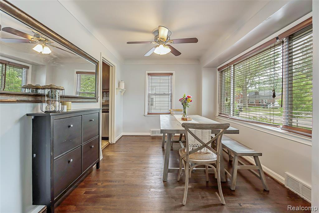 417 Helene Avenue, Royal Oak, MI 48067 — Photo 9