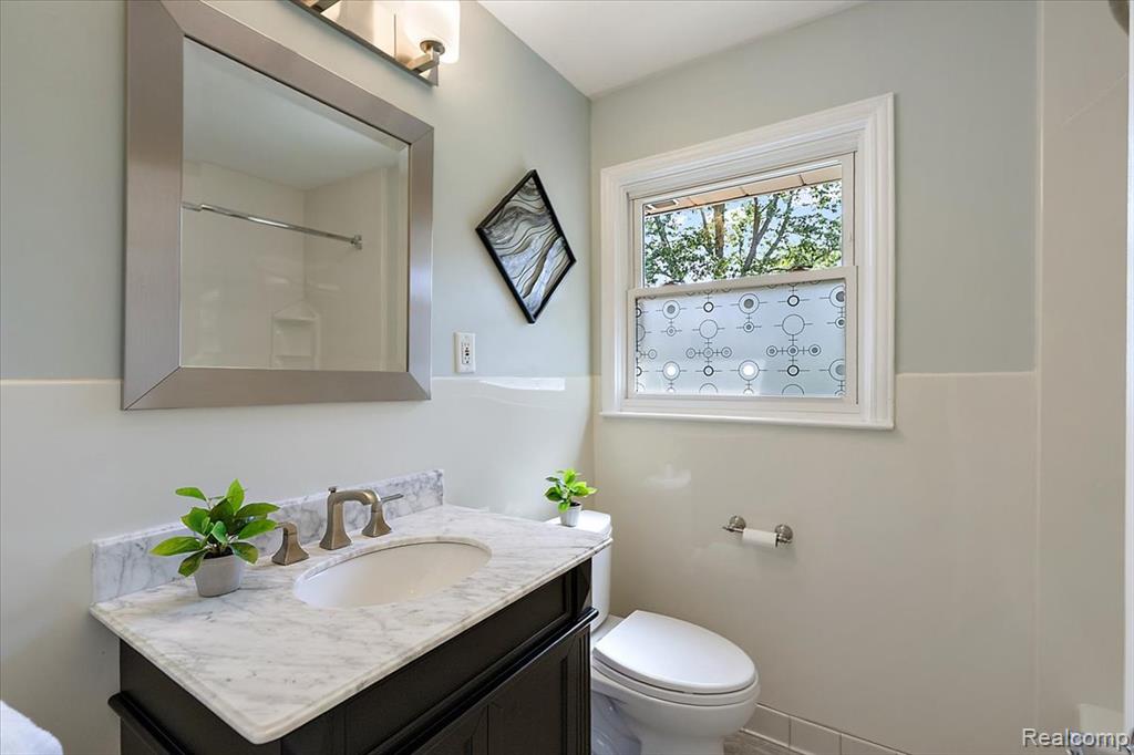 16276 Amherst Avenue S, Beverly Hills, MI 48025 — Photo 16