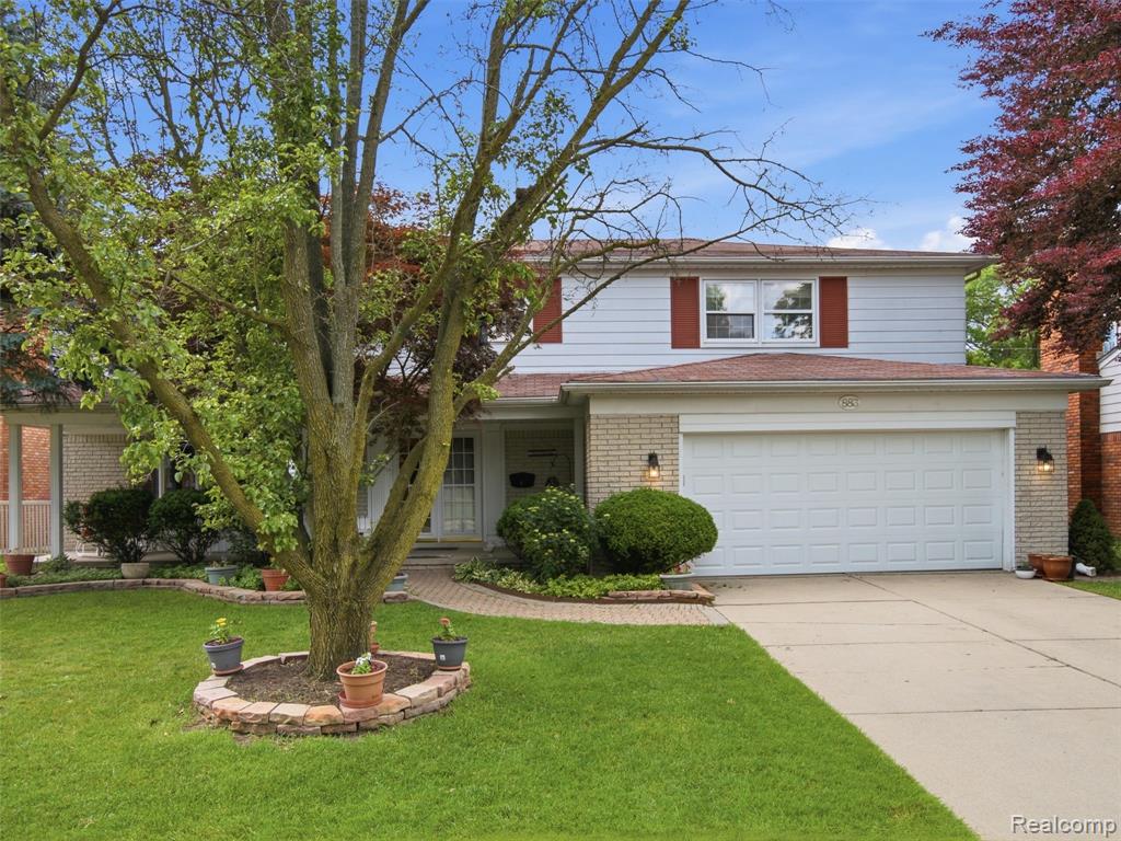 883 Briarcliff Drive, Grosse Pointe, MI 48236 — front exterior