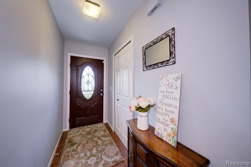 42582 WOODBRIDGE Drive, Canton, MI 48188 — Photo 3