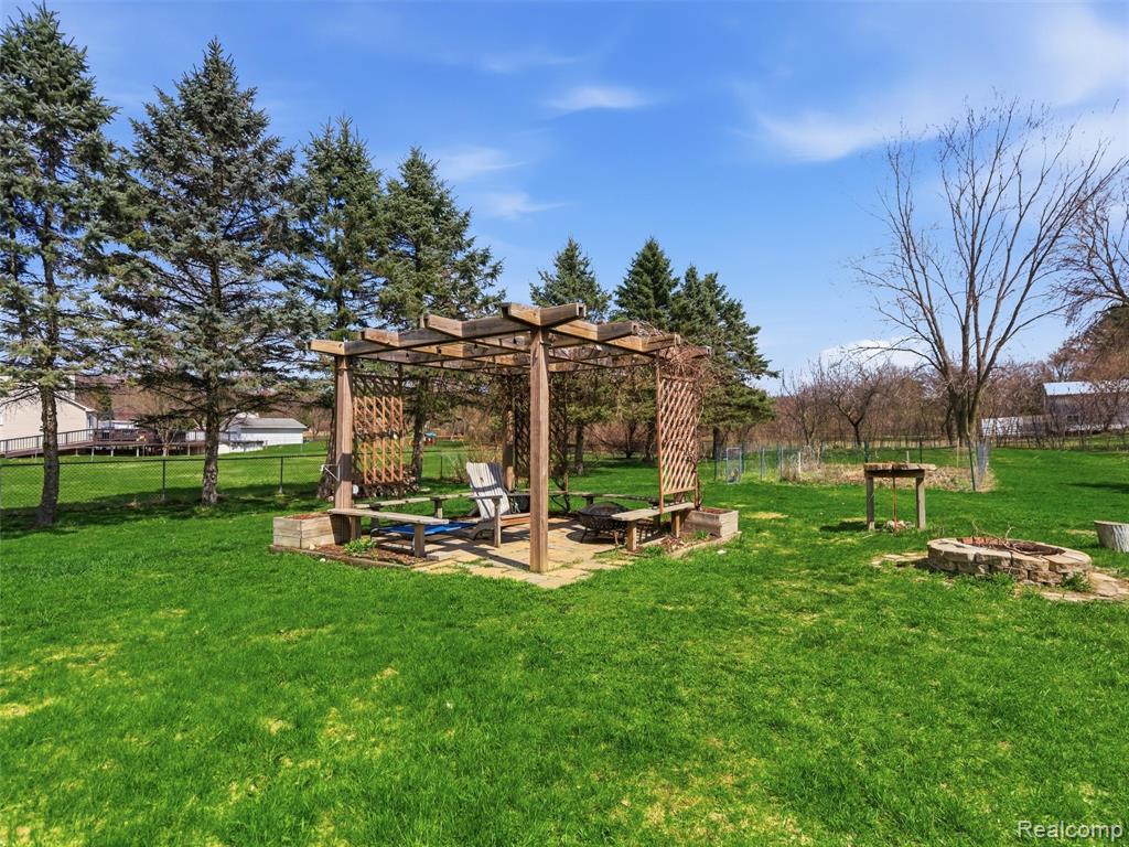 4615 Homesite Drive, Lake Orion, MI — Photo 39