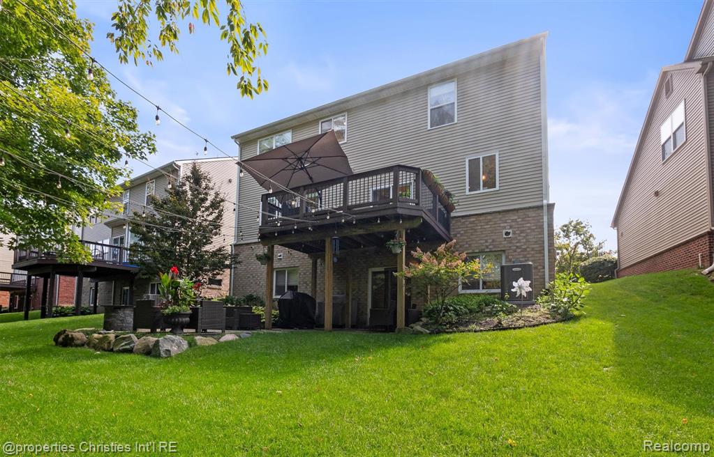 27087 Victoria Road, Novi, MI — Photo 31