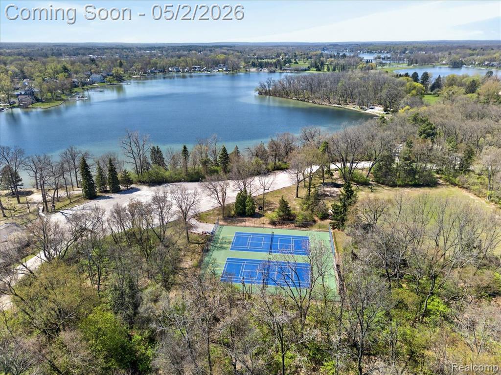 7025 Cedarbank Drive, West Bloomfield, MI 48324 — Photo 38