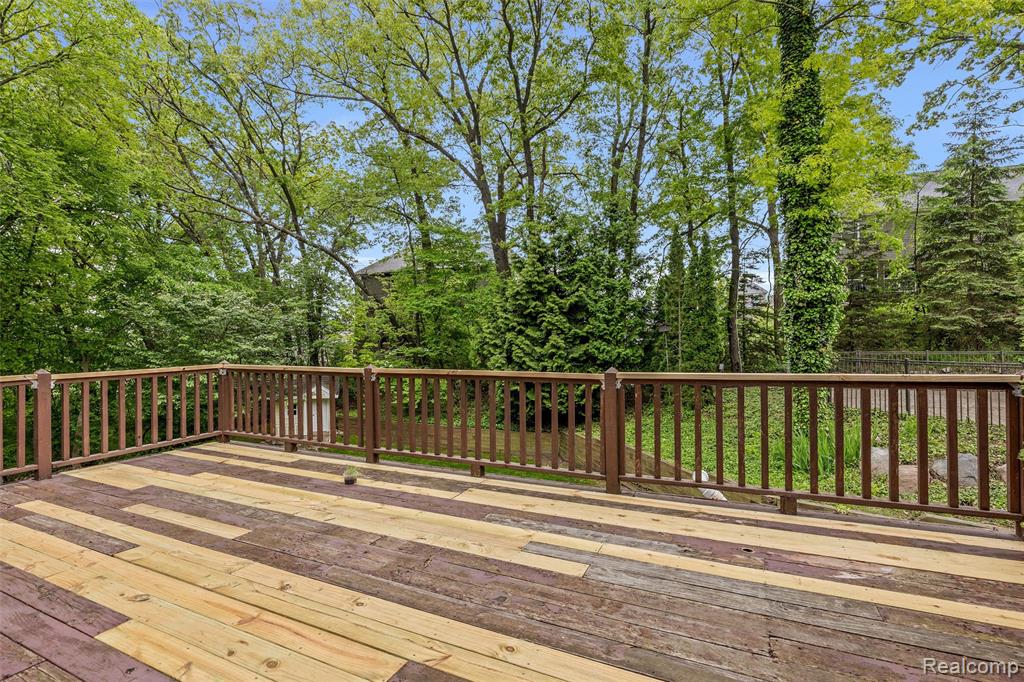 8035 High Point Trail, White Lake, MI — Photo 15