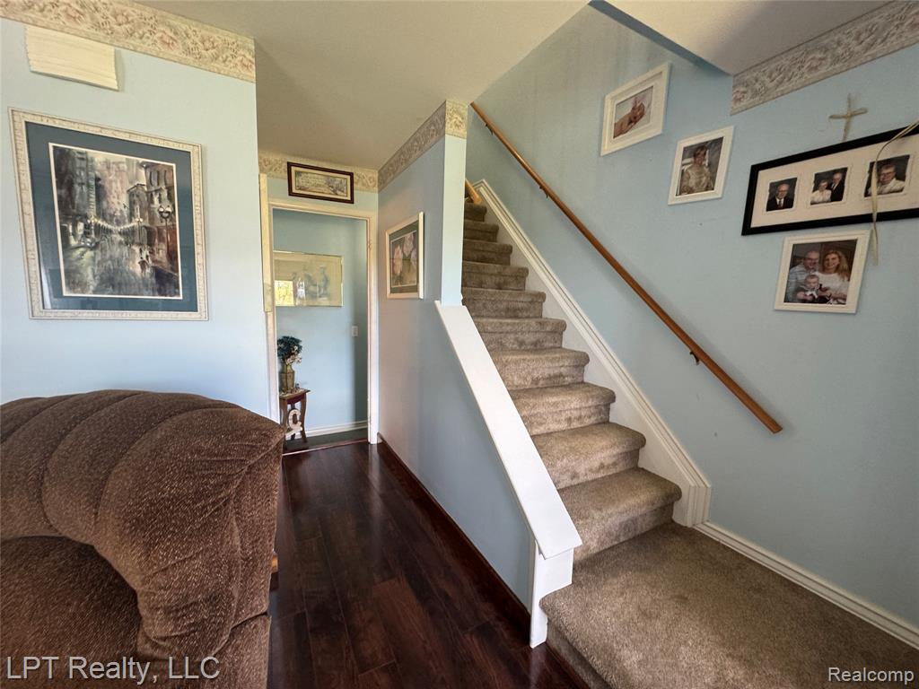 28382 Brookfield Court, Brownstown, MI 48183 — Photo 8