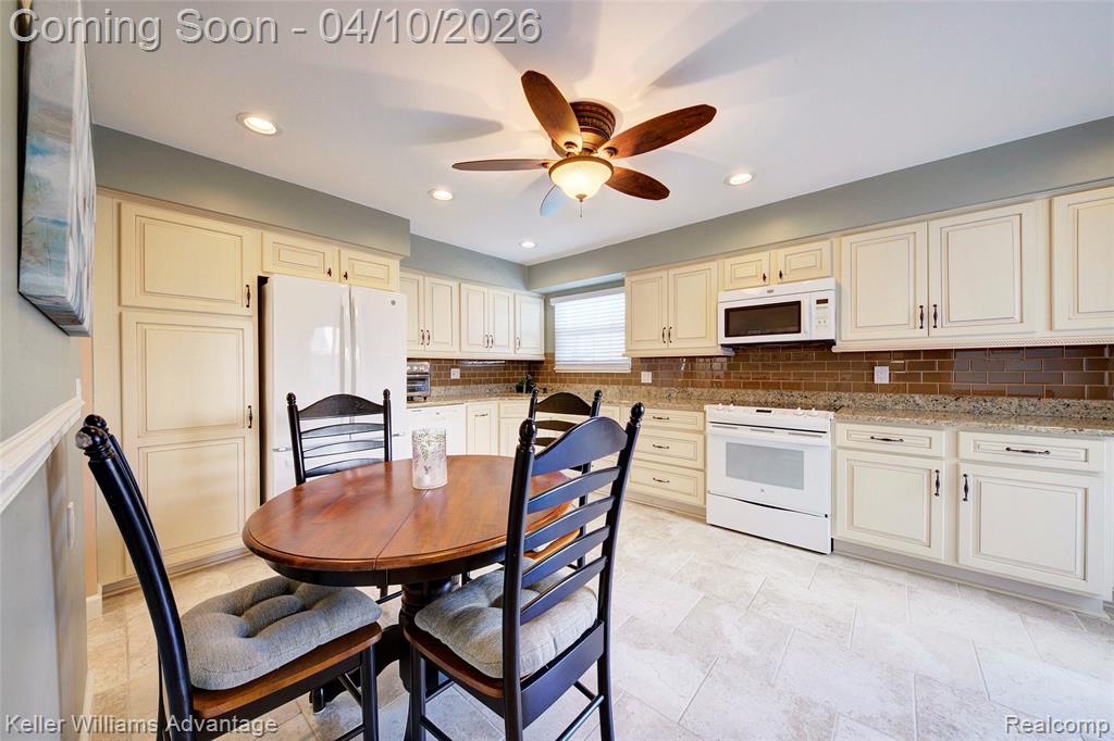 42092 Queen Anne Court, Northville, MI 48167 — Photo 17