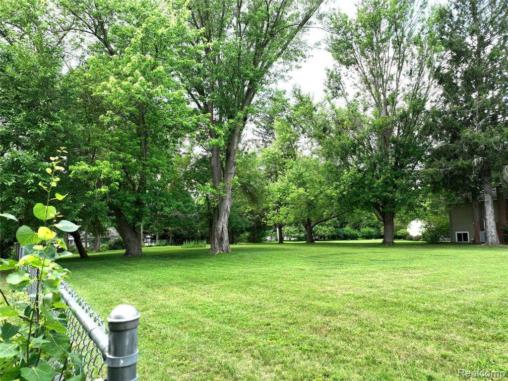 9100 Mayfred Drive, Pinckney, MI 48169 — Photo 24