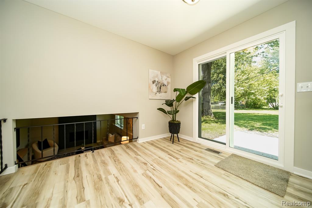 48297 Mallard Drive, New Baltimore, MI 48047 — Photo 25