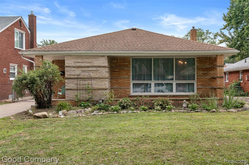 20428 Lennon Street, Harper Woods, MI 48225 — Photo 2
