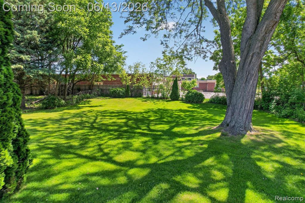 4141 Bristolwood Drive, Flint, MI 48507 — Photo 5
