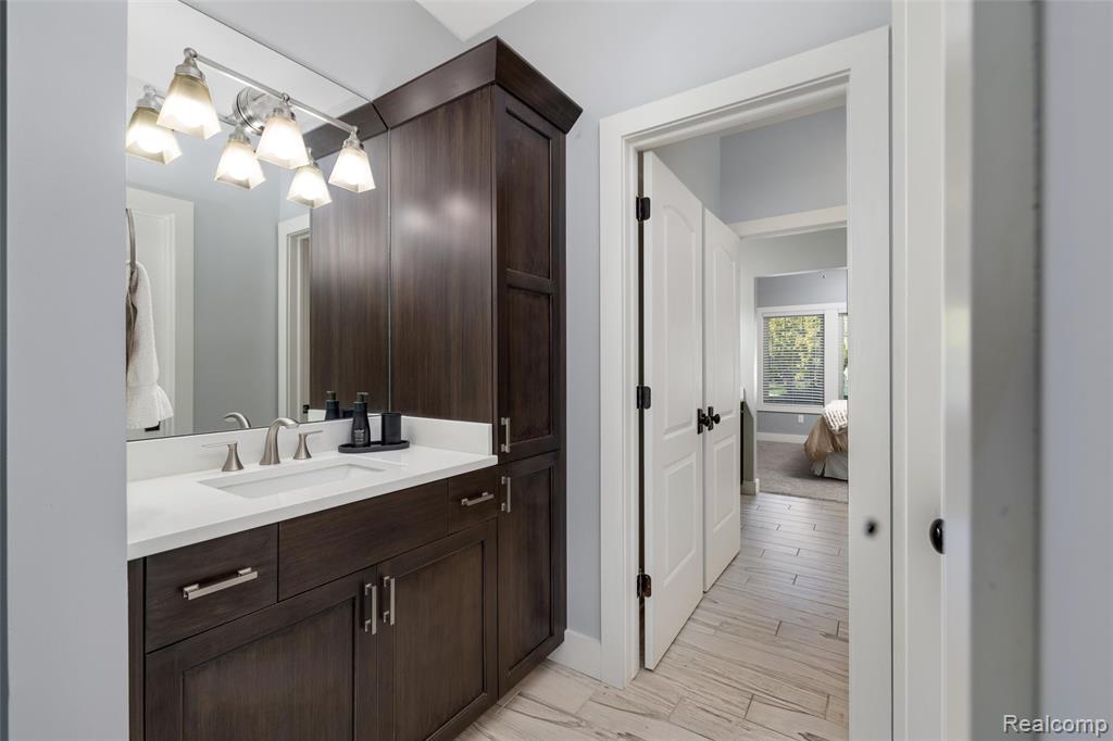 7252 Ardsley Lane, Clarkston, MI 48348 — Photo 43
